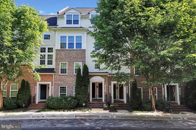 19459 Dover Cliffs Cir, Germantown, MD 20874 - photo 2