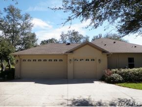 WOW! 3 Car 900+ SF Garage