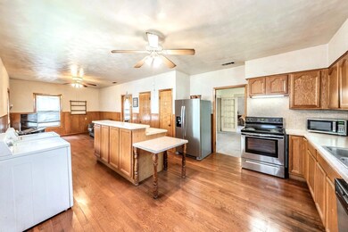 302 S Colorado St, Celina, TX 75009 - photo 5