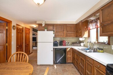 95 Lothrop St, Taunton, MA 02780 - photo 6
