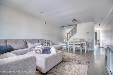 219 Dubois Ave, Staten Island, NY 10310 - photo 6