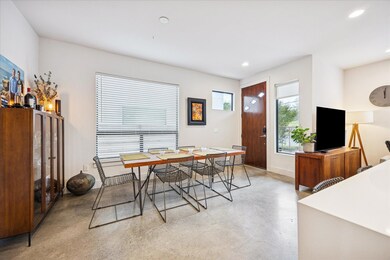 1011 E 12th St, Austin, TX 78702 - photo 5