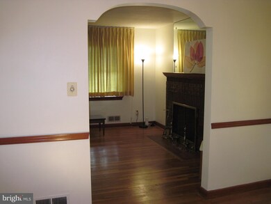 829 Cox Ave, Hyattsville, MD 20783 - photo 5