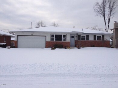 5687 Lindenwood Rd, Columbus, OH 43229 - photo 2