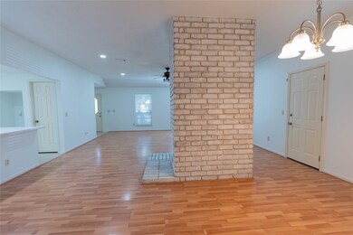 8610 Hot Springs Dr, Houston, TX 77095 - photo 7