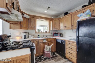 838 Patterson Ave, Joplin, MO 64801 - photo 3