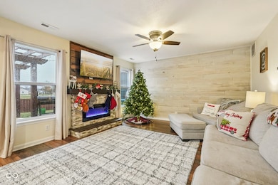 1502 Round Lake Ct, Lebanon, IN 46052 - photo 7