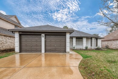 1507 Regency Ct, Friendswood, TX 77546 - photo 2
