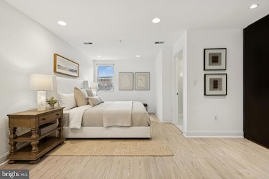 1610 11th St NW unit 3-B, Washington, DC 20001 - photo 5