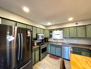 2309 Princeton Ave, Alamogordo, NM 88310 - photo 5