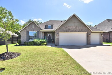 10423 S 233rd East Place, Broken Arrow, OK 74014 - photo 2
