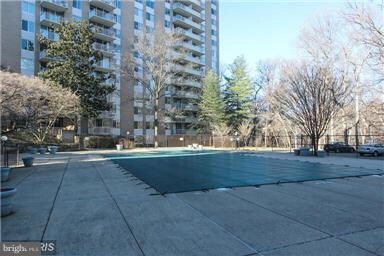 Van Ness East unit 117, Washington, DC 20008 - photo 7