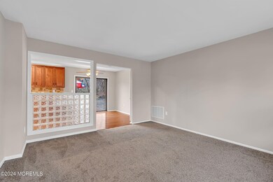 3 Lampost Ct, Howell, NJ 07731 - photo 5