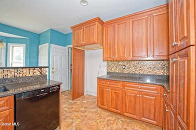2 Kitchen 2