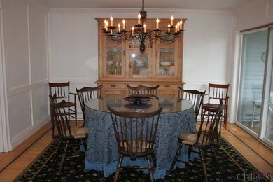 22 Collins Terrace, Saratoga Springs, NY 12866 - photo 4