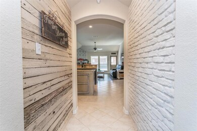 1806 Silver Oaks Dr, Gainesville, TX 76240 - photo 4