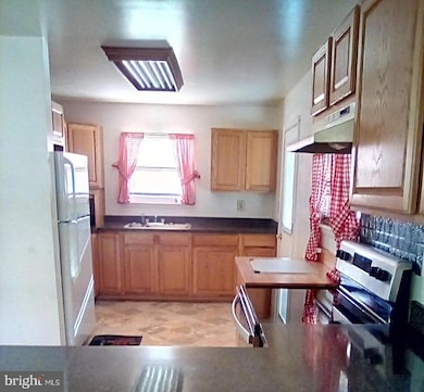 5026 Preston Ln, Pomfret, MD 20675 - photo 2