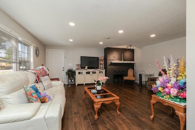 2410 S Fremont Ave, Springfield, MO 65804 - photo 6