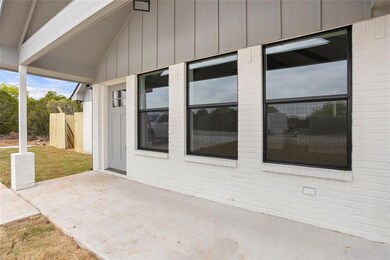 1414 Ridgeview Cir, Granbury, TX 76048 - photo 4