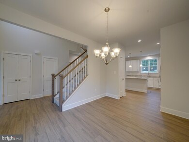 6412 Meadows Ln, Columbia, MD 21045 - photo 5