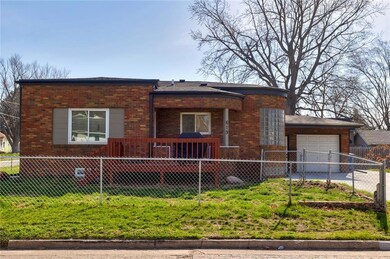 619 E 29th St, Des Moines, IA 50317 - photo 2