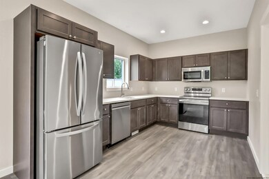 86 North Rd unit C, Highland, NY 12528 - photo 7