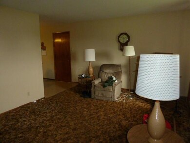 2645 N Court St, Circleville, OH 43113 - photo 3