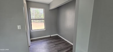 632 Carver Cir, Alford, FL 32420 - photo 7