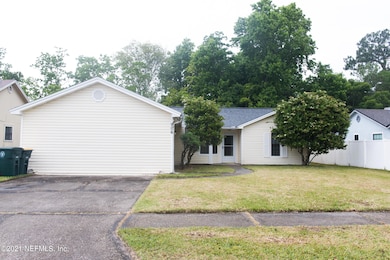 906 Aries Rd W, Jacksonville, FL 32216 - photo 2