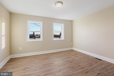 2617 E Hoffman St, Baltimore, MD 21213 - photo 6