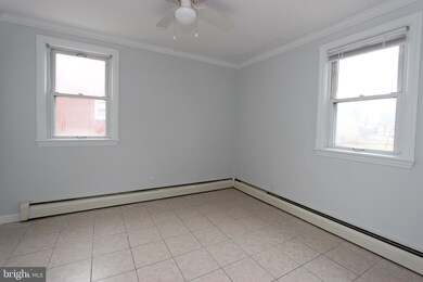 811 W 4th St, Lansdale, PA 19446 - photo 7