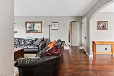 Brand new plank flooring and neutral color scheme 