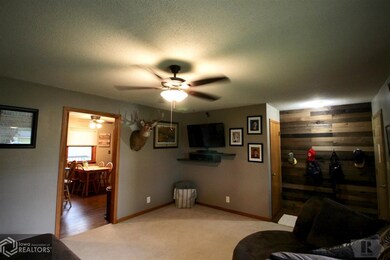 900 E 15th St S, Newton, IA 50208 - photo 5