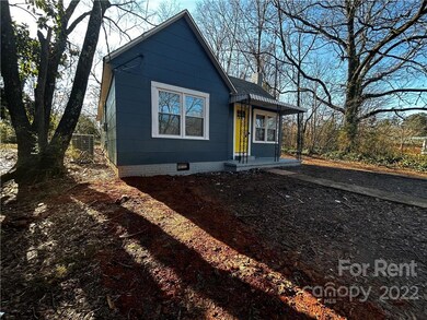 317 Newbern Ave, Statesville, NC 28677 - photo 2