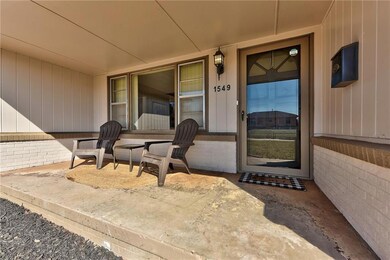 1549 NE 39th St, Oklahoma City, OK 73111 - photo 4