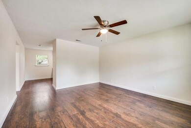 7812 Standley St, North Richland Hills, TX 76180 - photo 4