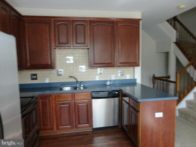 4903 Benecia Ln, Dumfries, VA 22025 - photo 3