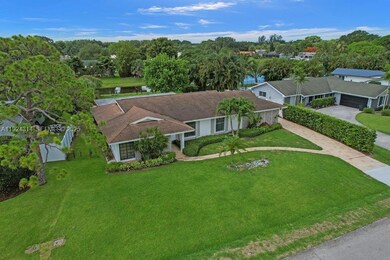 4104 Larch Ave, Palm Beach Gardens, FL 33418 - photo 2