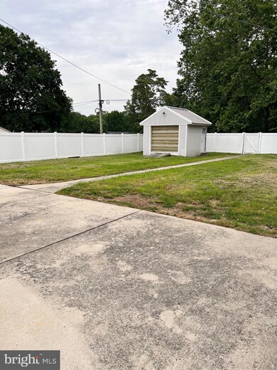 1150 Woodlane Rd, Mount Holly, NJ 08060 - photo 3