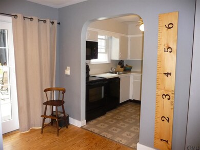 Photo 6
