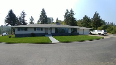 300 Sky Way, Grants Pass, OR 97527 - photo 2