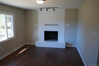 137 Country View Rd, Statesville, NC 28625 - photo 5