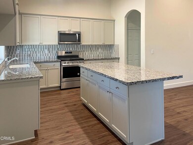 495 S Belmont St-6771