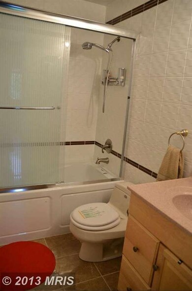 14905 Piney Grove Ct, North Potomac, MD 20878 - photo 7