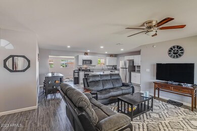 10714 W Venturi Dr, Sun City, AZ 85351 - photo 2