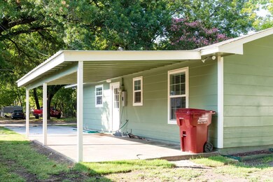 412 W 8th St, Bonham, TX 75418 - photo 5