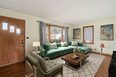 618 N Berwick Blvd, Waukegan, IL 60085 - photo 2