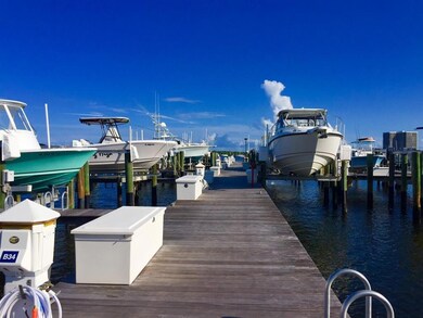 Marina 30 -80  Slips