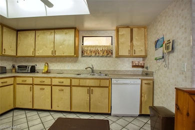 12491 Mcgregor Blvd unit 5A, Fort Myers, FL 33919 - photo 4
