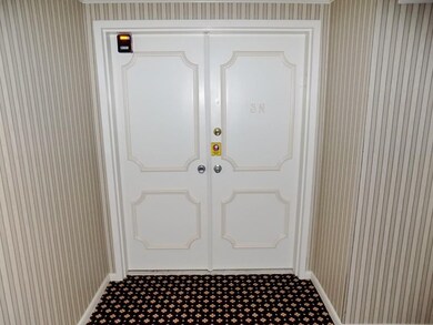 1004 Paradise Rd unit 3N, Swampscott, MA 01907 - photo 4